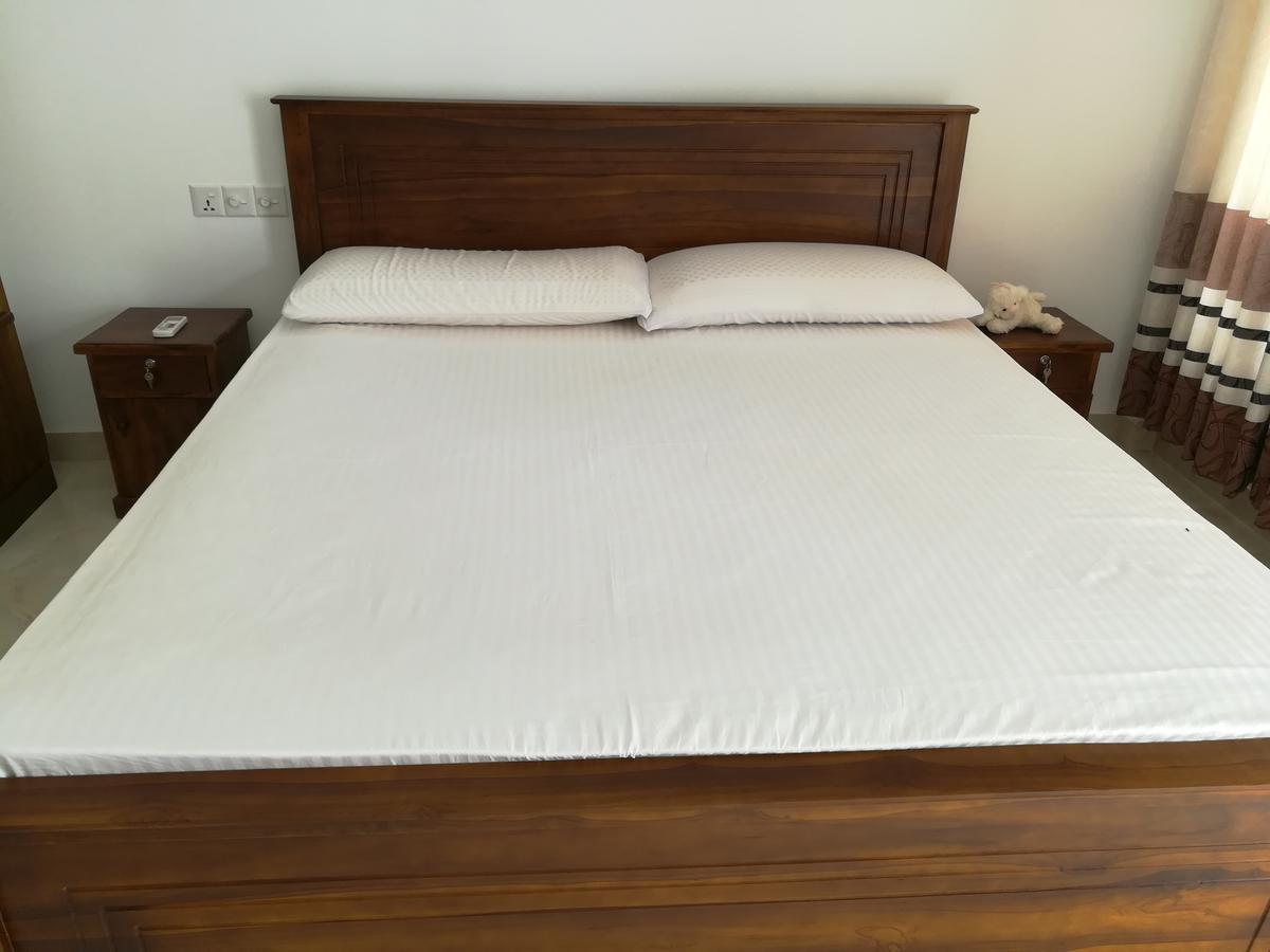 Hotel Sea Breeze à Bentota Extérieur photo